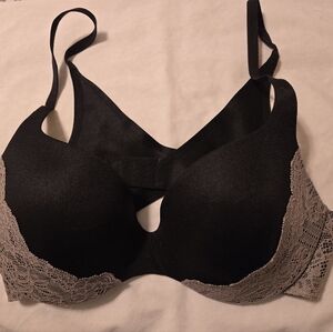 Victoria's Secret Black Lace Underwire Lined Demi Bra Size 36B